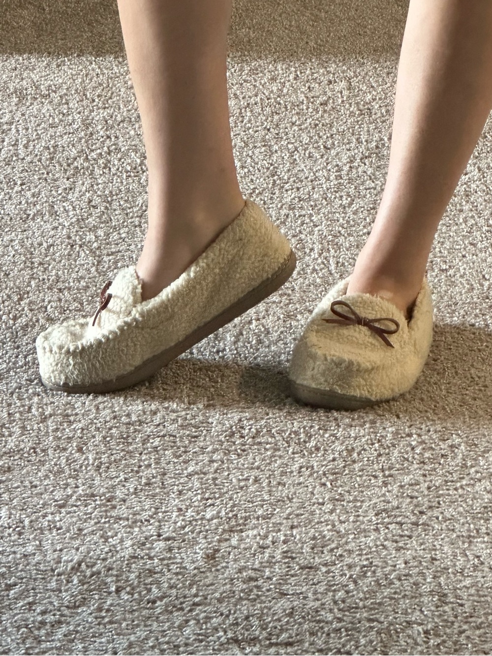 well worn sherpa slippers with red bow 🤍🧣